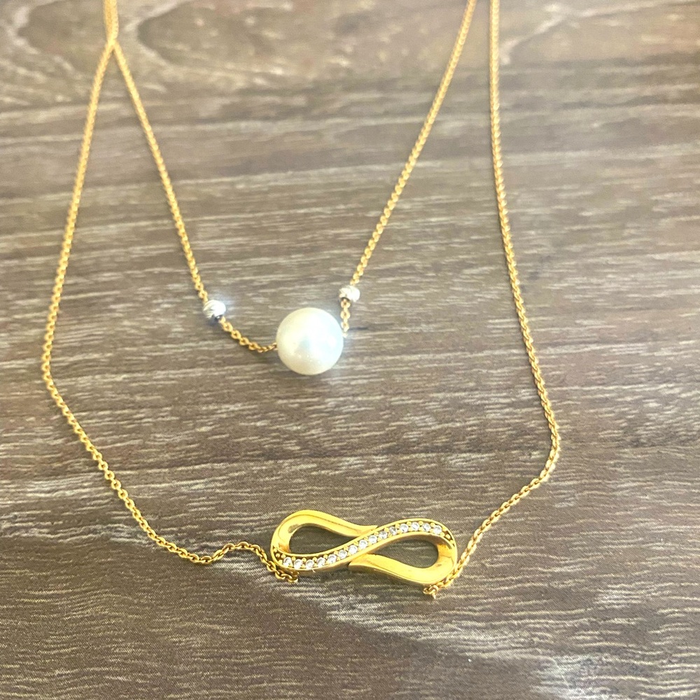 Double chain necklace